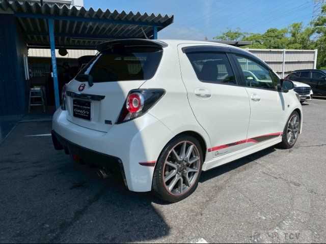 2013 Toyota Vitz