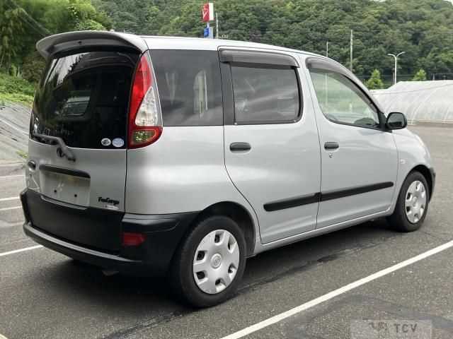 2005 Toyota Fun Cargo
