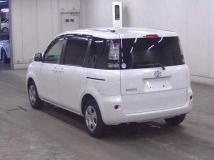 2011 Toyota Sienta