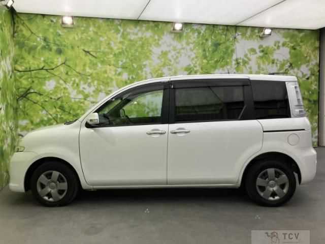 2011 Toyota Sienta