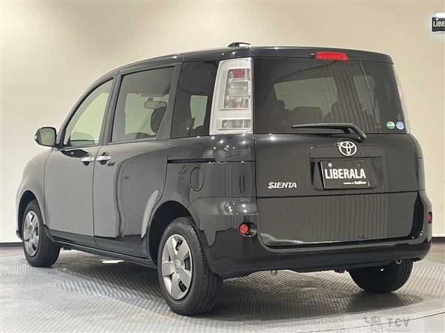 2015 Toyota Sienta