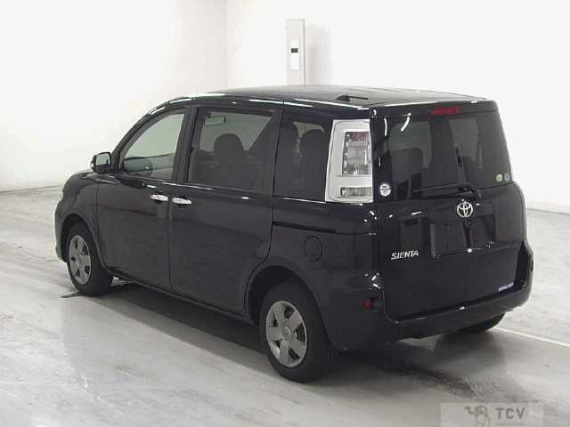 2013 Toyota Sienta