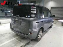 2010 Toyota Sienta
