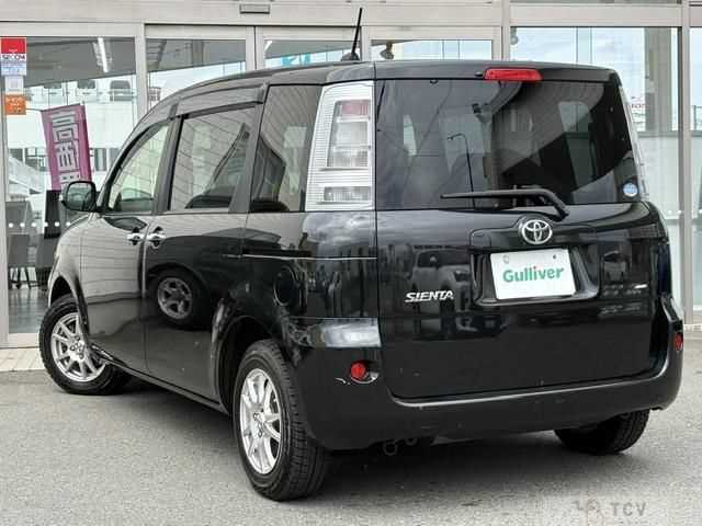 2014 Toyota Sienta