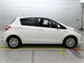 2017 Toyota Vitz