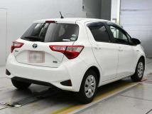 2017 Toyota Vitz