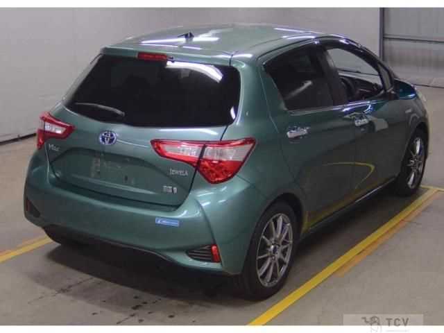 2017 Toyota Vitz