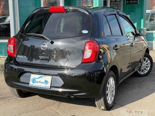 2017 Nissan March