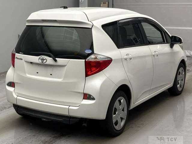 2013 Toyota Ractis