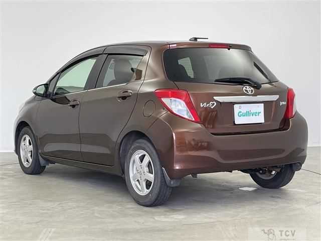 2011 Toyota Vitz