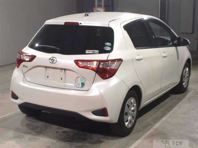 2017 Toyota Vitz