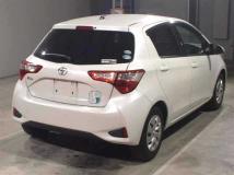 2017 Toyota Vitz