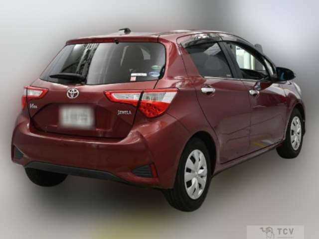 2017 Toyota Vitz