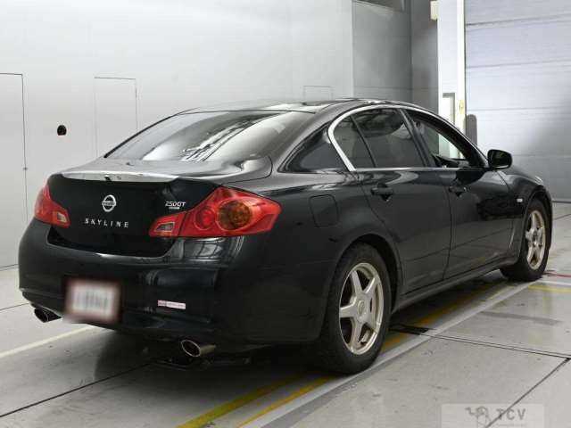2013 Nissan Skyline