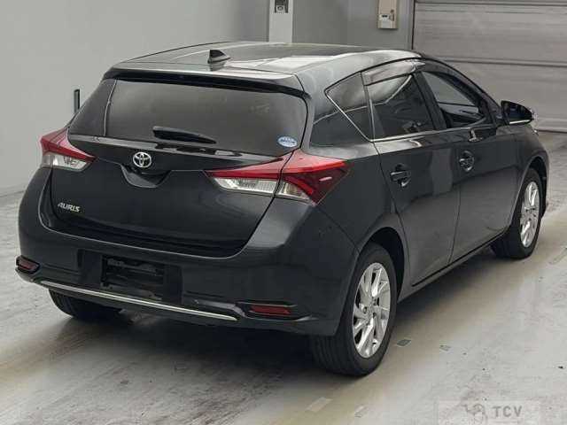 2015 Toyota Auris
