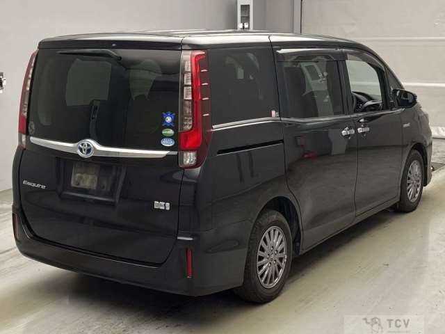 2015 Toyota Esquire