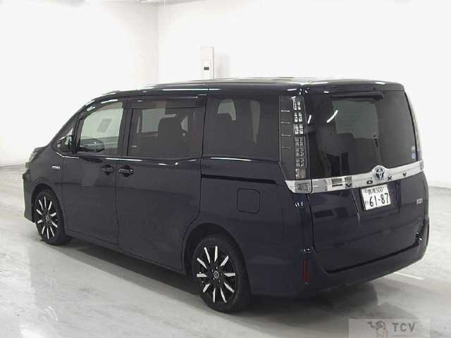 2014 Toyota Voxy