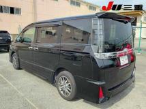 2015 Toyota Voxy