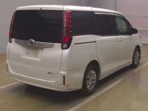 2015 Toyota Noah