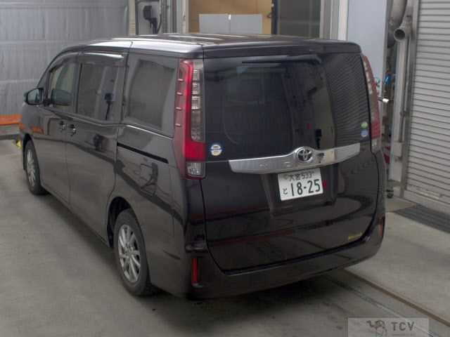 2014 Toyota Noah