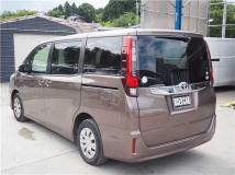 2014 Toyota Noah