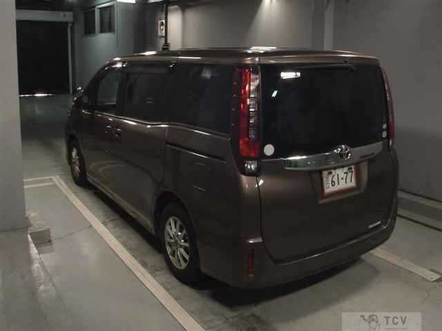 2015 Toyota Noah