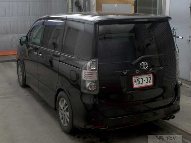 2009 Toyota Voxy