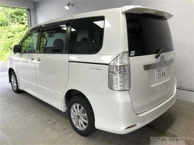2008 Toyota Noah