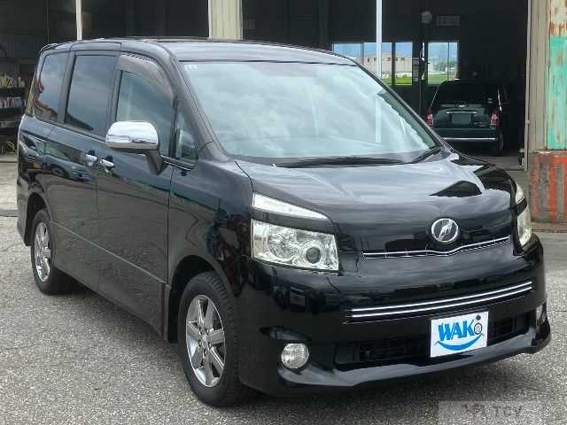 2008 Toyota Voxy