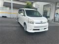 2008 Toyota Voxy