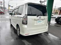 2008 Toyota Voxy
