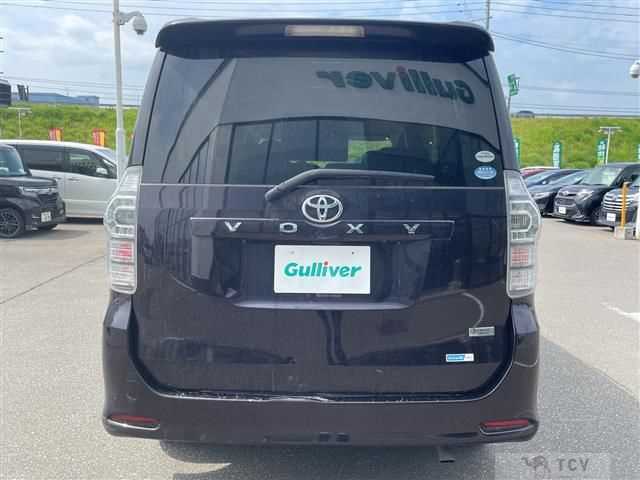 2010 Toyota Voxy
