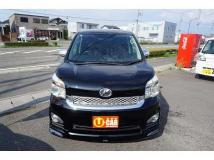 2013 Toyota Voxy