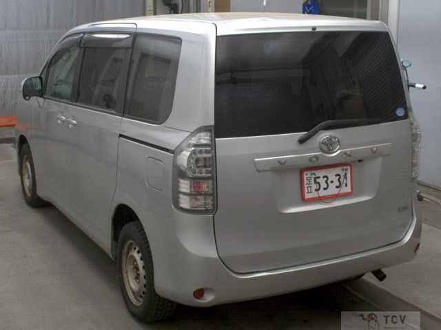 2013 Toyota Voxy