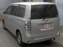 2013 Toyota Voxy
