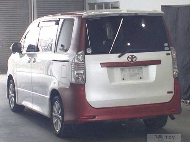 2009 Toyota Noah
