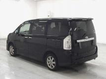 2009 Toyota Voxy