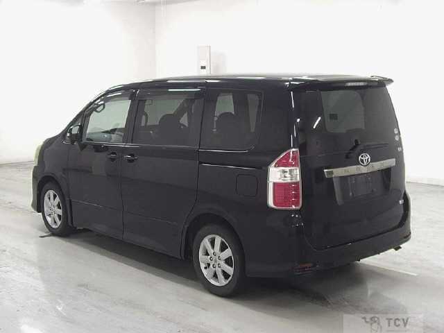 2009 Toyota Noah