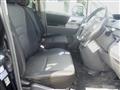 2009 Toyota Noah