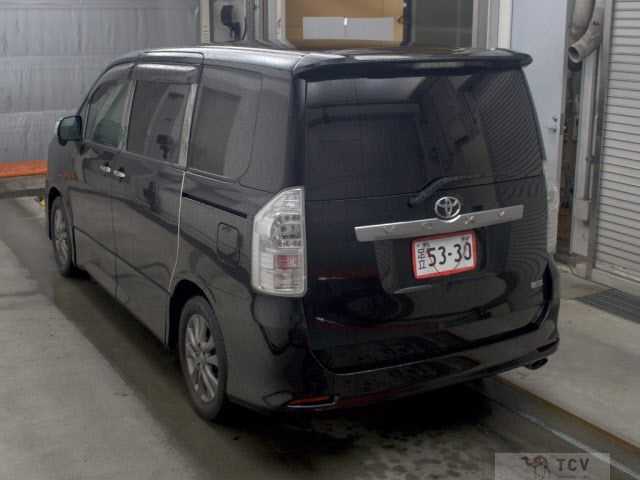 2010 Toyota Voxy