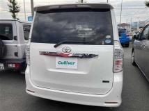 2011 Toyota Voxy