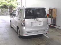 2008 Toyota Voxy