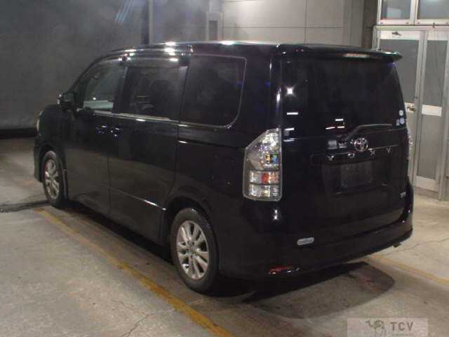 2010 Toyota Voxy