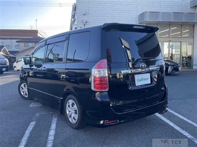 2009 Toyota Noah