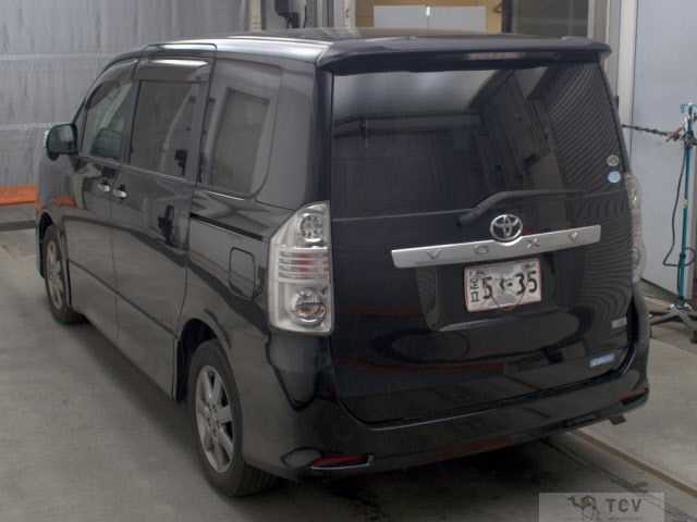 2010 Toyota Voxy