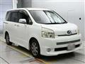 2010 Toyota Voxy