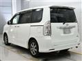 2010 Toyota Voxy