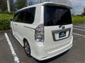 2010 Toyota Voxy