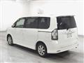 2009 Toyota Voxy
