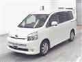 2009 Toyota Voxy